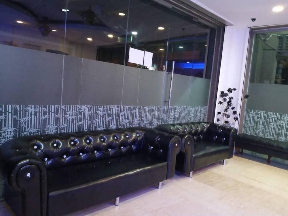New Town Hotel Usj Sentral Субанг-Джая Экстерьер фото